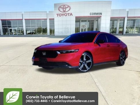 Used 2025 Honda Accord Sport image 25