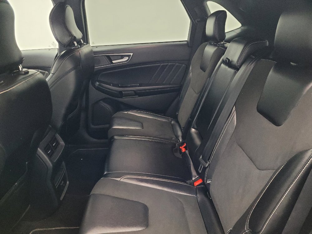 Used 2019 Ford Edge ST AWD/4WD image 18