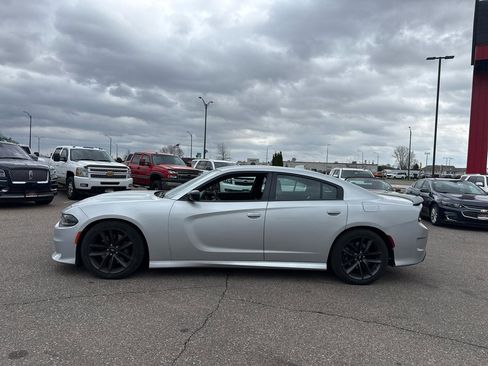 Used 2019 Dodge Charger GT image 2
