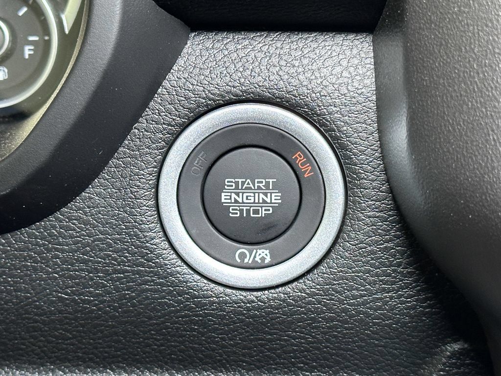 New 2026 RAM 1500 Express AWD/4WD image 24