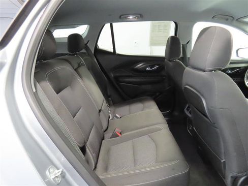 Used 2023 GMC Terrain SLE FWD image 33