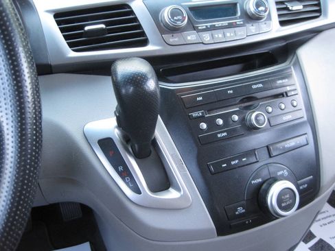 Used 2012 Honda Odyssey EX image 32