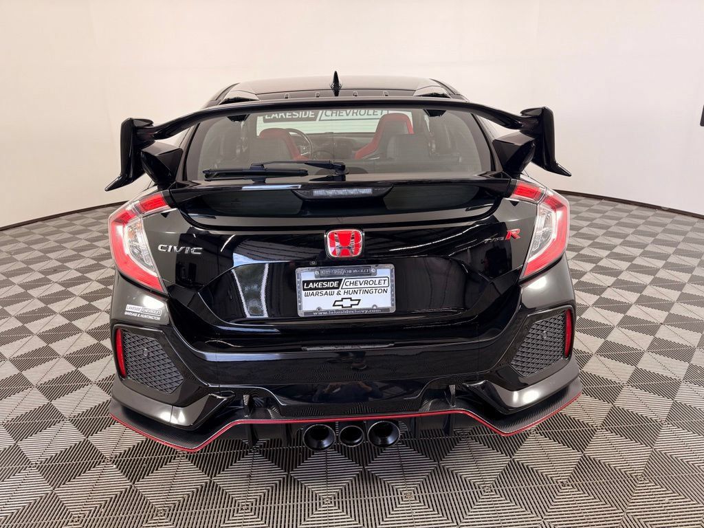 Used 2017 Honda Civic Type R image 5