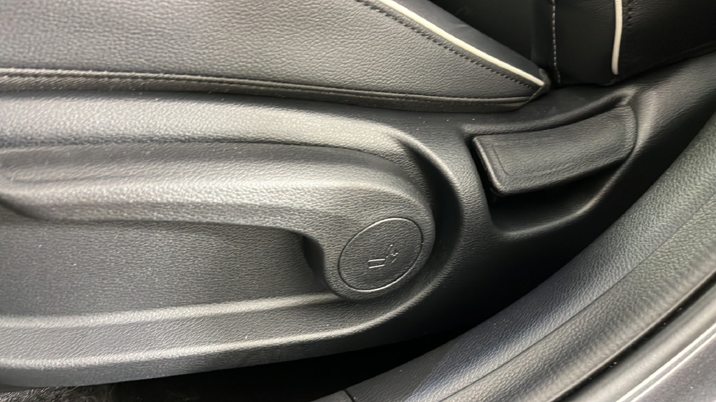 Used 2024 Kia Forte GT-Line w/ GT-Line Premium Package FWD image 36