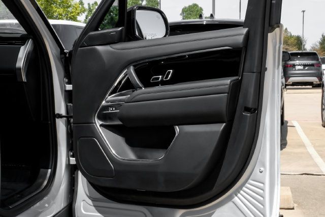 Used 2023 Land Rover Range Rover SE AWD/4WD image 47