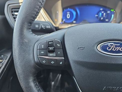 Certified 2020 Ford Escape Titanium AWD/4WD image 17