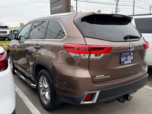 Used 2019 Toyota Highlander Limited image 12