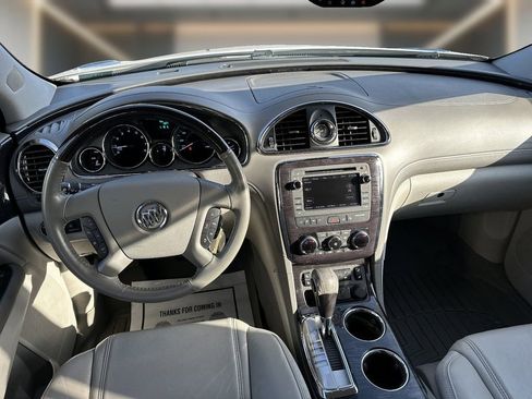 Used 2017 Buick Enclave Leather FWD image 6