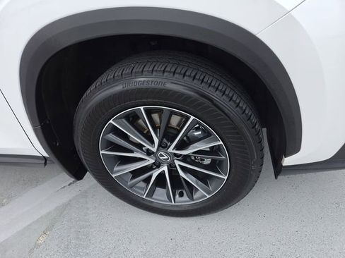 Used 2025 Lexus NX 250 FWD w/ Towing Package (2000 Lbs) image 10