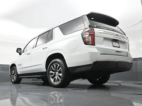 Used 2022 Chevrolet Tahoe LT w/ Luxury Package RWD image 23