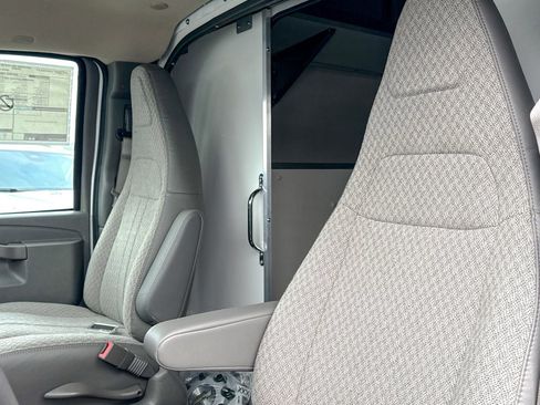New 2025 Chevrolet Express 4500 w/ Power Convenience Package image 29