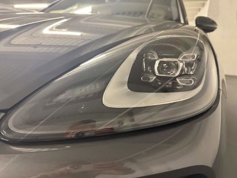 Used 2023 Porsche Cayenne image 59