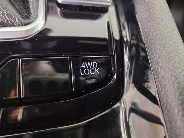 Used 2026 Jeep Compass Limited AWD/4WD image 26