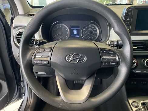 Used 2019 Hyundai Kona SE AWD/4WD image 17