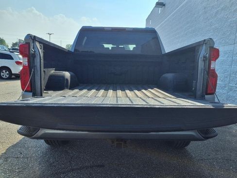 Certified 2020 Chevrolet Silverado 1500 Custom w/ Custom Value Package image 9