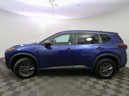 Used 2023 Nissan Rogue S AWD/4WD image 6