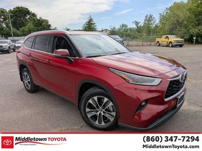 Used 2021 Toyota Highlander XLE