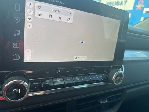 Used 2024 Chevrolet Colorado LT w/ LT Convenience Package II image 3