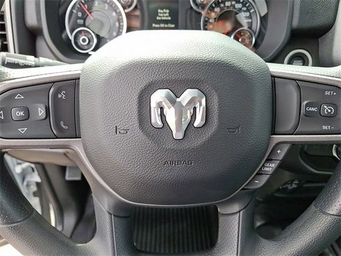 Used 2024 RAM 2500 Tradesman w/ Chrome Appearance Group image 20