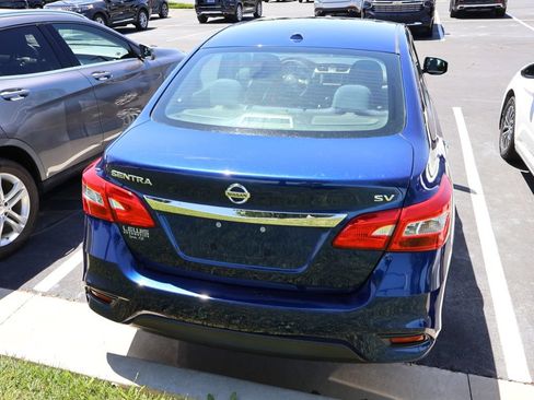 Used 2019 Nissan Sentra SV FWD image 11