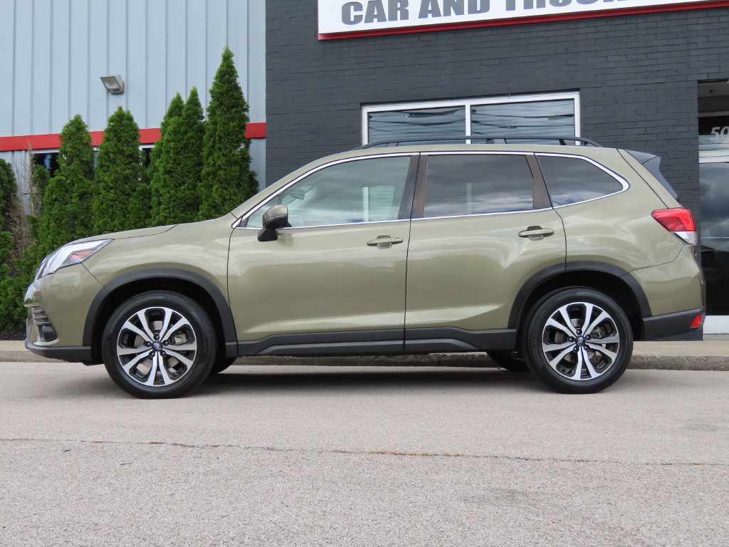 Used 2024 Subaru Forester Limited AWD/4WD image 9