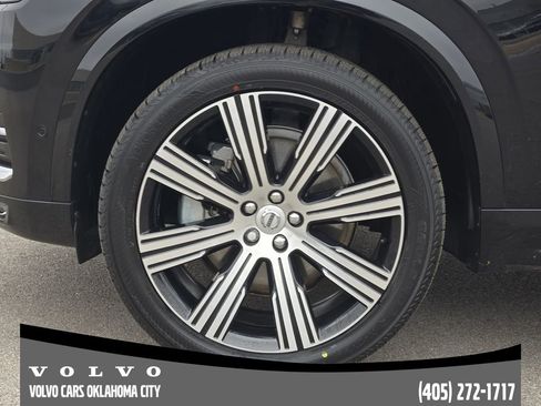 Certified 2023 Volvo XC90 B6 Ultimate w/ Protection Package Premier image 11