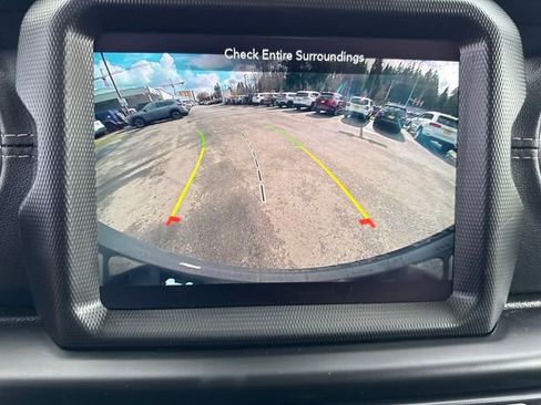 Used 2021 Jeep Wrangler Unlimited Sahara w/ Cold Weather Group image 26