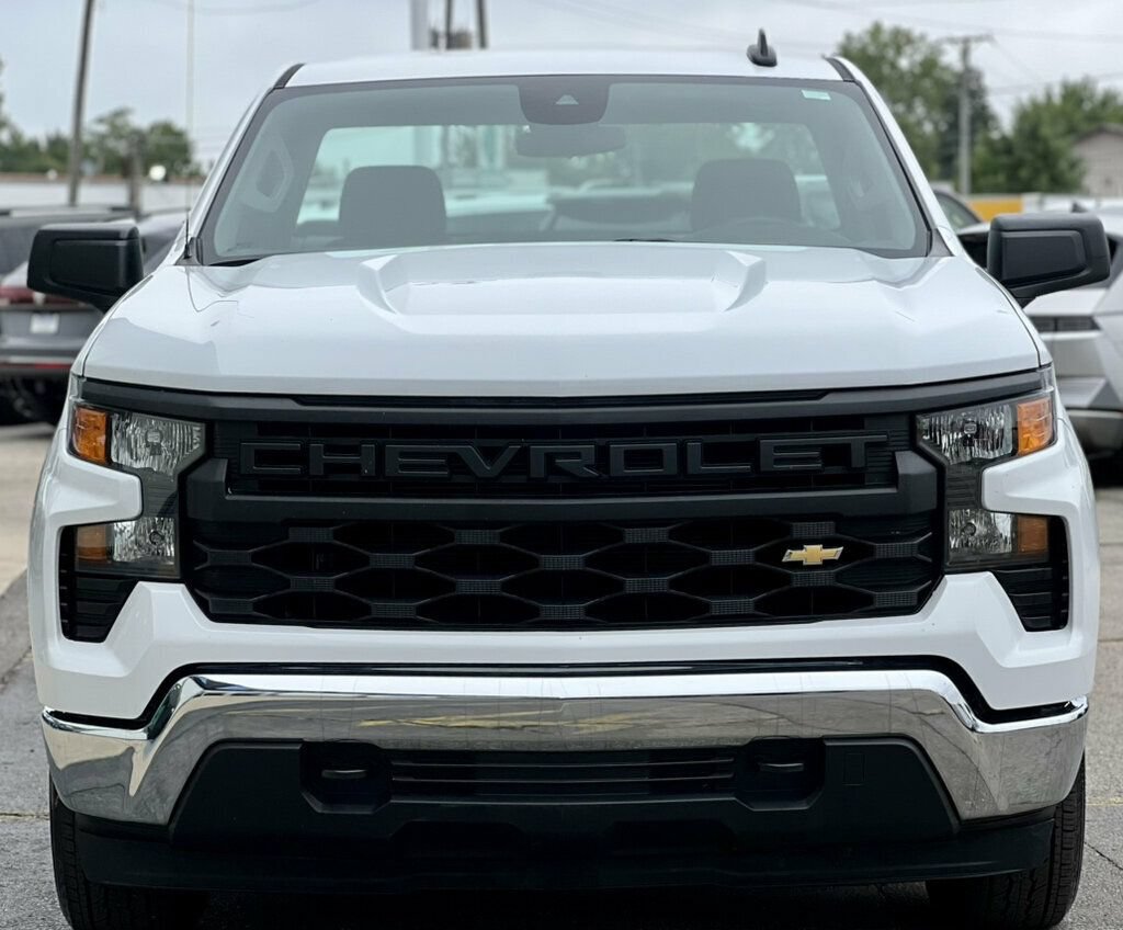 Used 2025 Chevrolet Silverado 1500 W/T RWD image 7