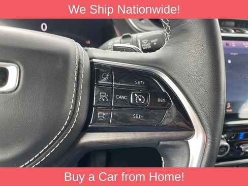 Used 2022 Jeep Grand Cherokee Overland AWD/4WD image 29