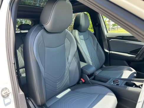 New 2026 Volkswagen Tiguan SE R-Line AWD/4WD image 45