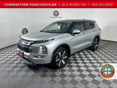 Used 2025 Mitsubishi Outlander SE