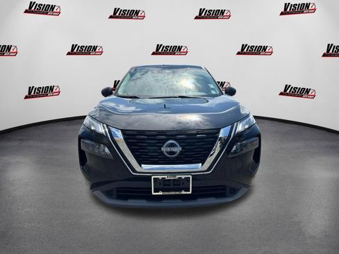 Used 2022 Nissan Rogue S image 2