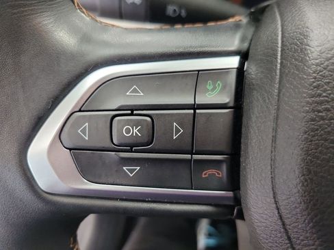 Used 2022 Jeep Compass Limited image 38