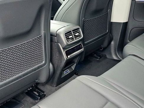 New 2026 Mercedes-Benz GLS 450 4MATIC image 27
