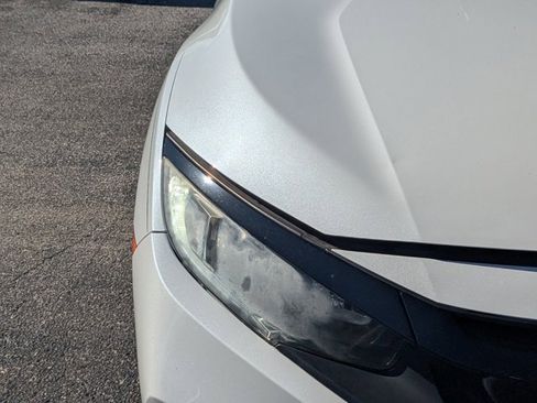 Used 2019 Honda Civic EX image 8