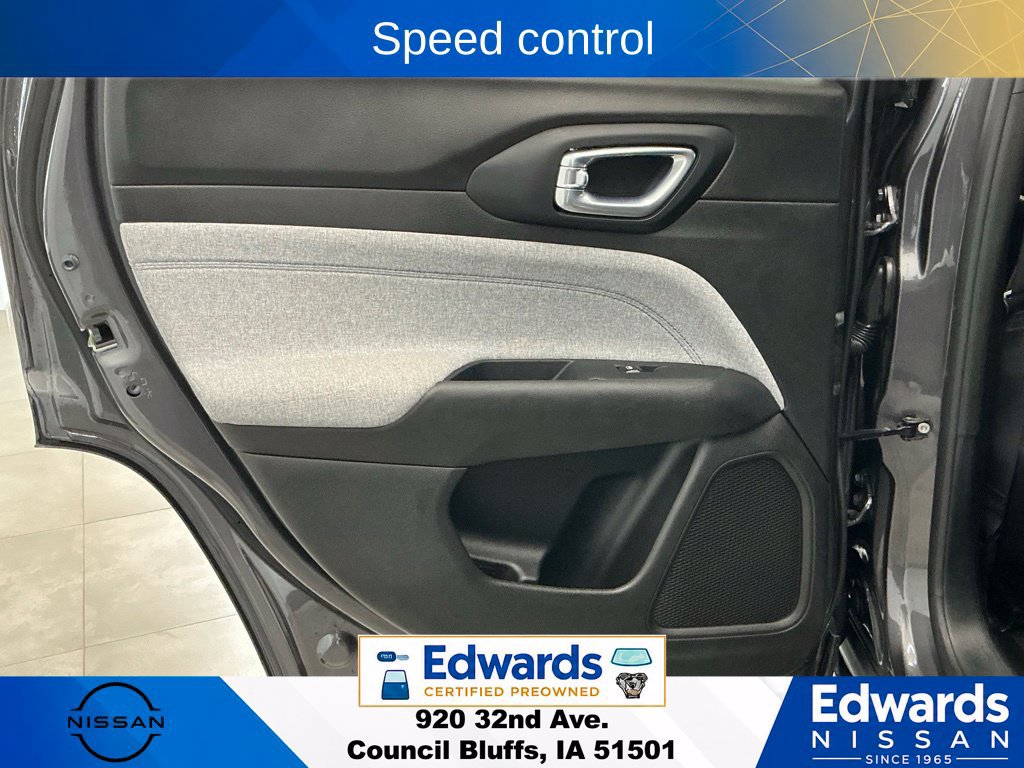 Used 2024 Jeep Compass Sport AWD/4WD image 11