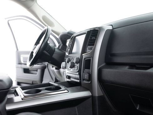 Used 2015 RAM 1500 Sport AWD/4WD image 31