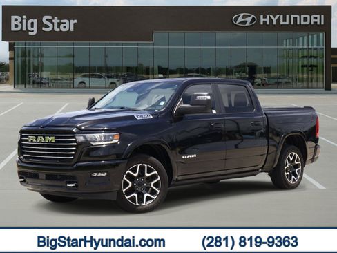 Used 2025 RAM 1500 Laramie w/ Laramie Southwest Edition AWD/4WD image 1