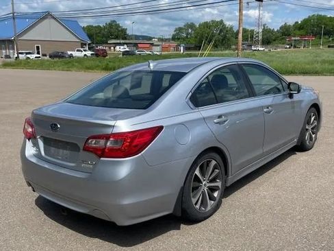 Used 2017 Subaru Legacy 2.5i Limited AWD/4WD image 8