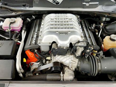 Used 2016 Dodge Challenger SRT Hellcat RWD image 26