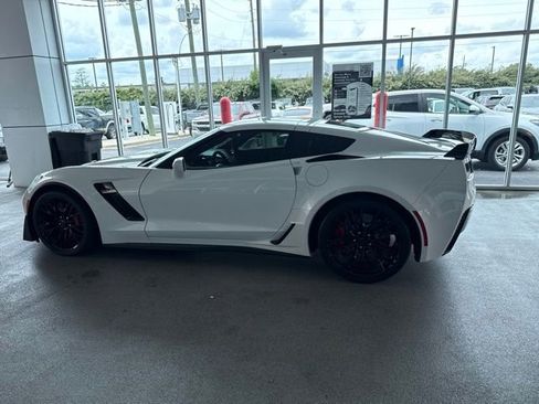 Used 2016 Chevrolet Corvette Z06 w/ Z07 Performance Package RWD image 6