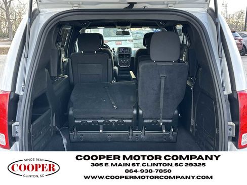 Used 2018 Dodge Grand Caravan SE image 17