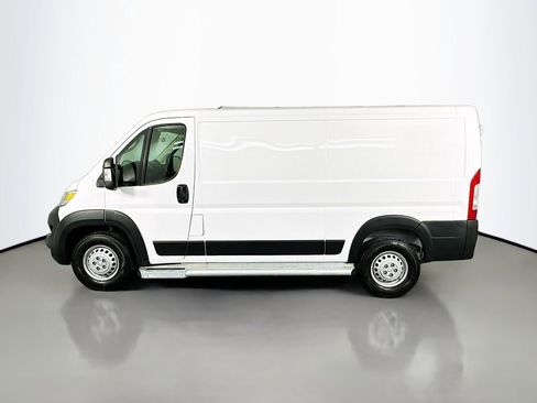 Used 2025 RAM ProMaster 2500 w/ U-Haul Equipment Group FWD image 4
