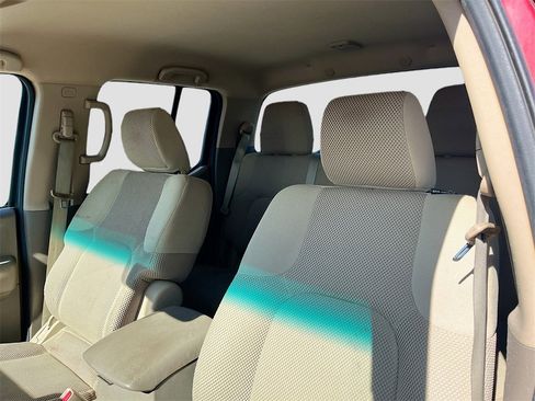 Used 2012 Nissan Frontier SV w/ SV Premium Utility Pkg image 17