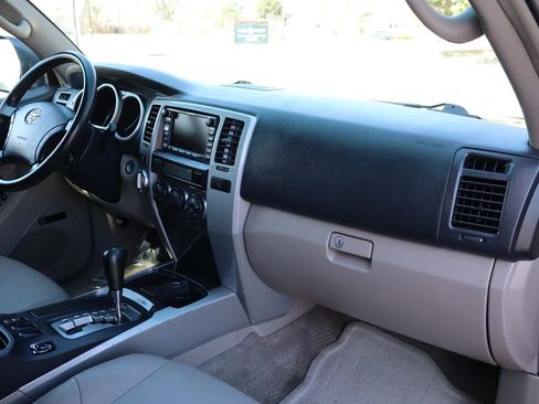 Used 2003 Toyota 4Runner Limited image 17