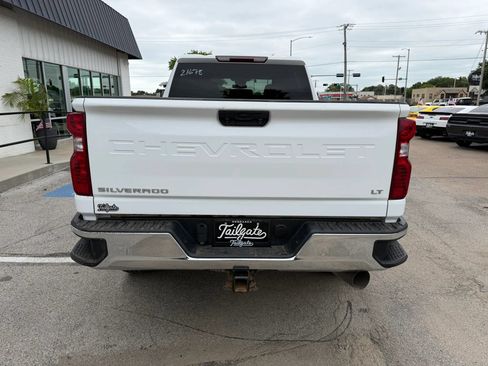 Used 2024 Chevrolet Silverado 2500 LT AWD/4WD image 6