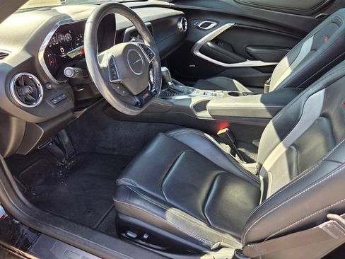 Used 2020 Chevrolet Camaro SS RWD image 8