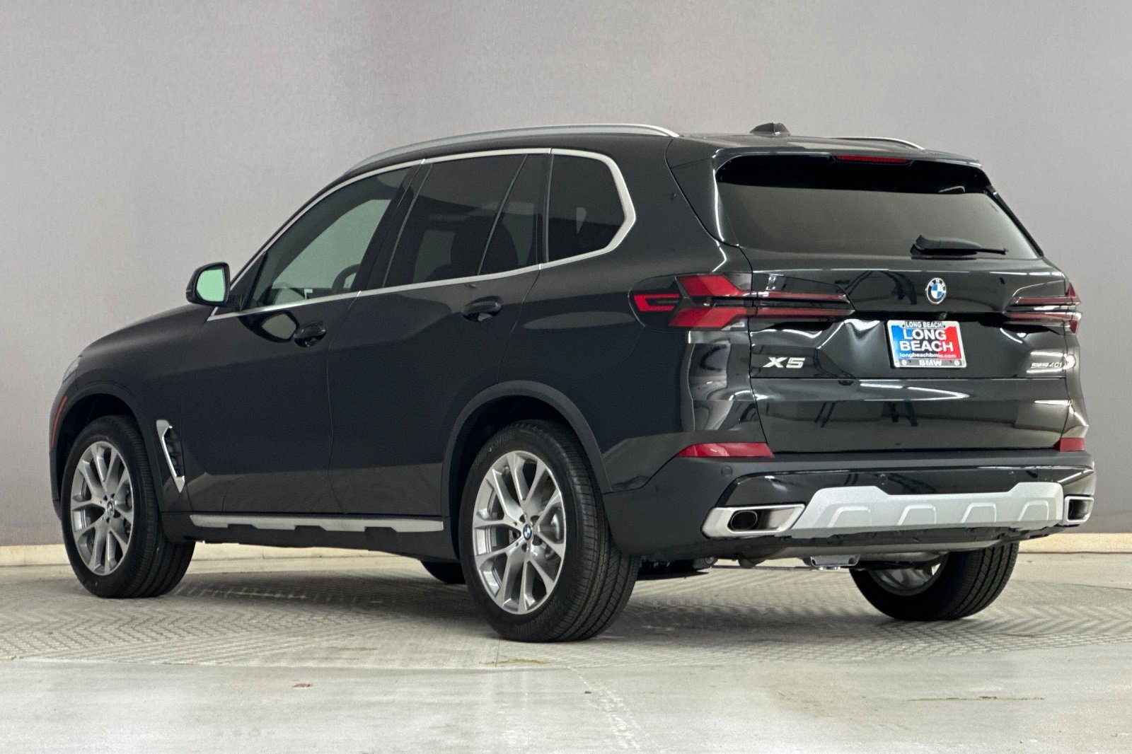 New 2026 BMW X5 sDrive40i w/ Premium Package RWD image 3