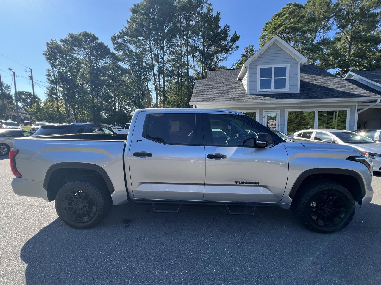 Used 2023 Toyota Tundra SR5 w/ SR5 Convenience Package AWD/4WD image 6