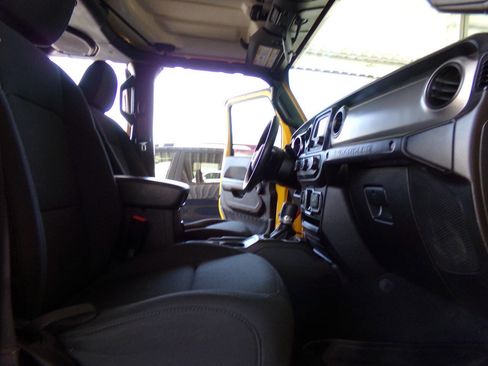 Used 2021 Jeep Wrangler Unlimited Sport image 24